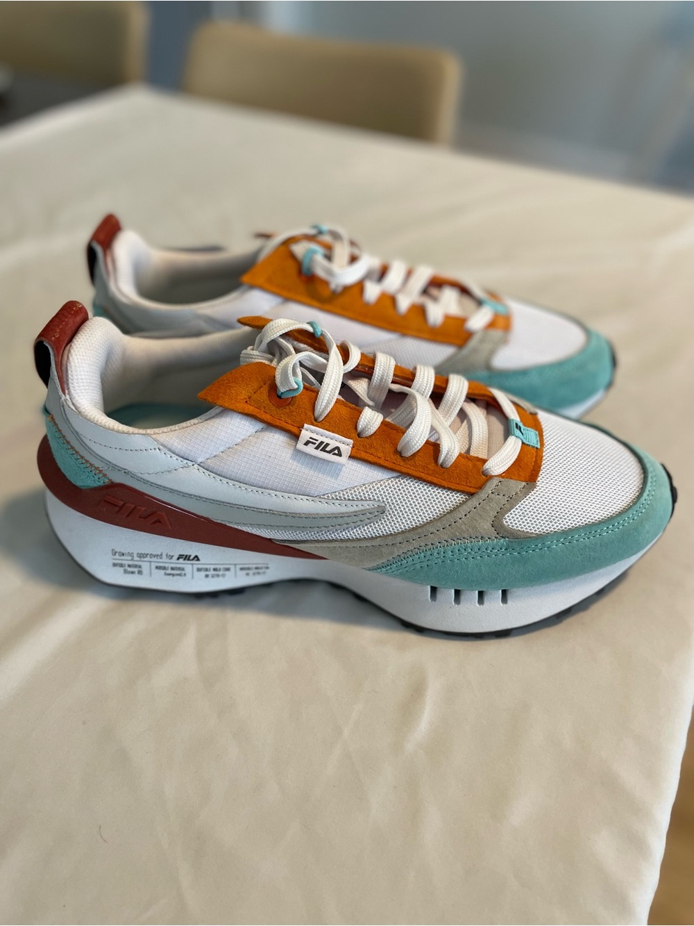 FILA Renno N Generation White, Blue, Lava,  Retro Low-Top Sneaker. Men’s Size 11